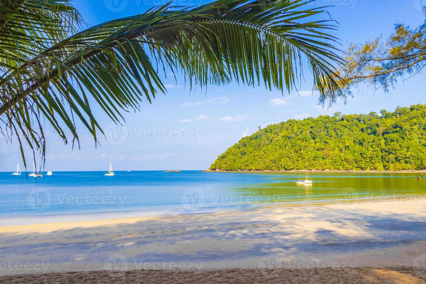 paradiso tropicale isola koh phayam ao khao kwai beach thailandia foto