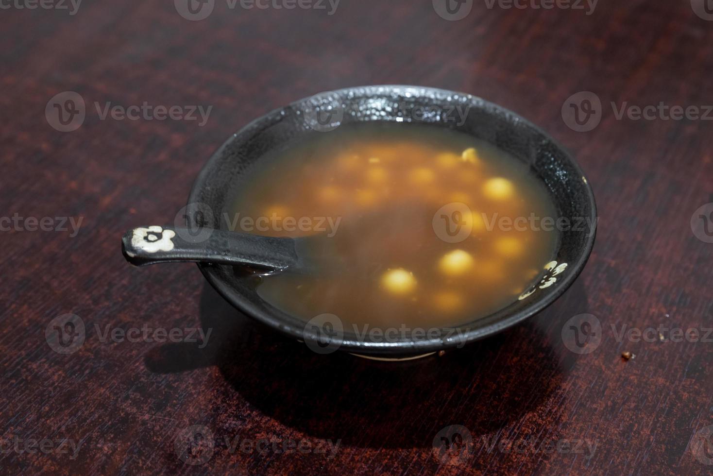 snack cinesi tradizionali, noodles chongqing foto