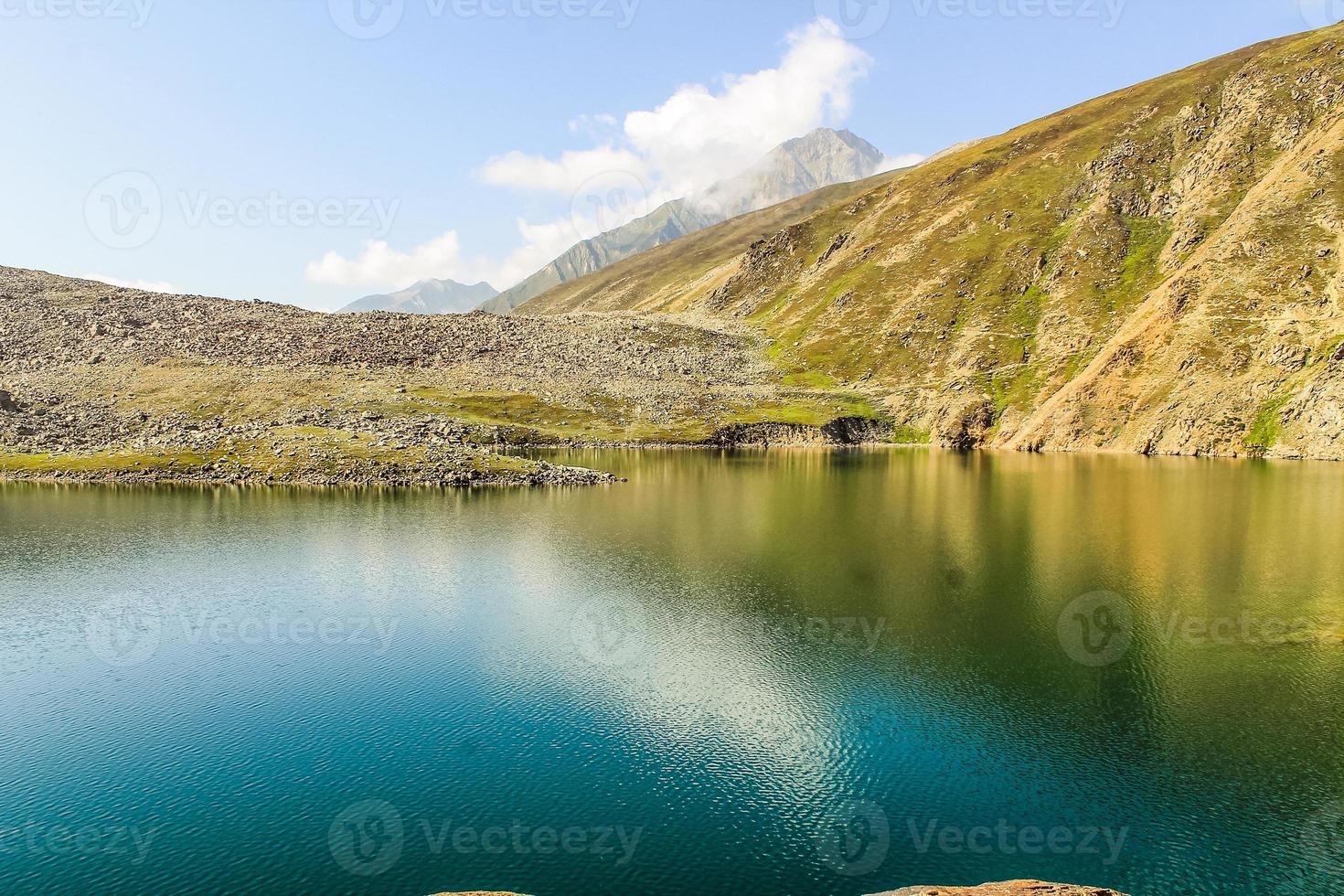 bellissimo lago lulusar foto