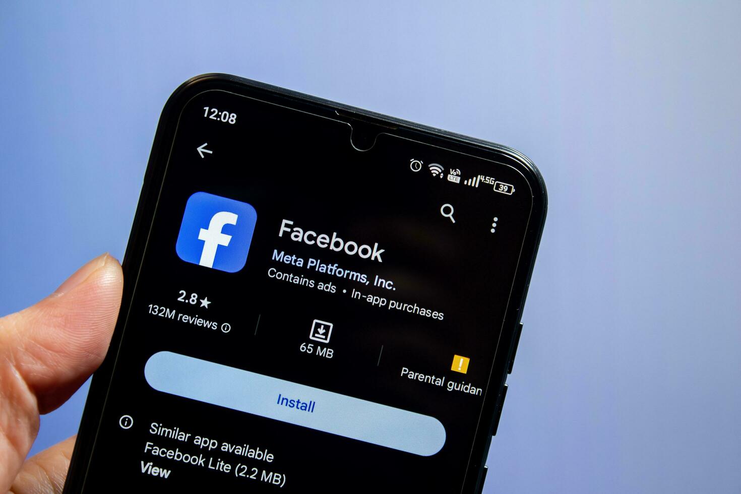 afyonkarahisar, tacchino, dicembre 20, 2023. Facebook androide applicazione visualizzato su smartphone schermo. foto