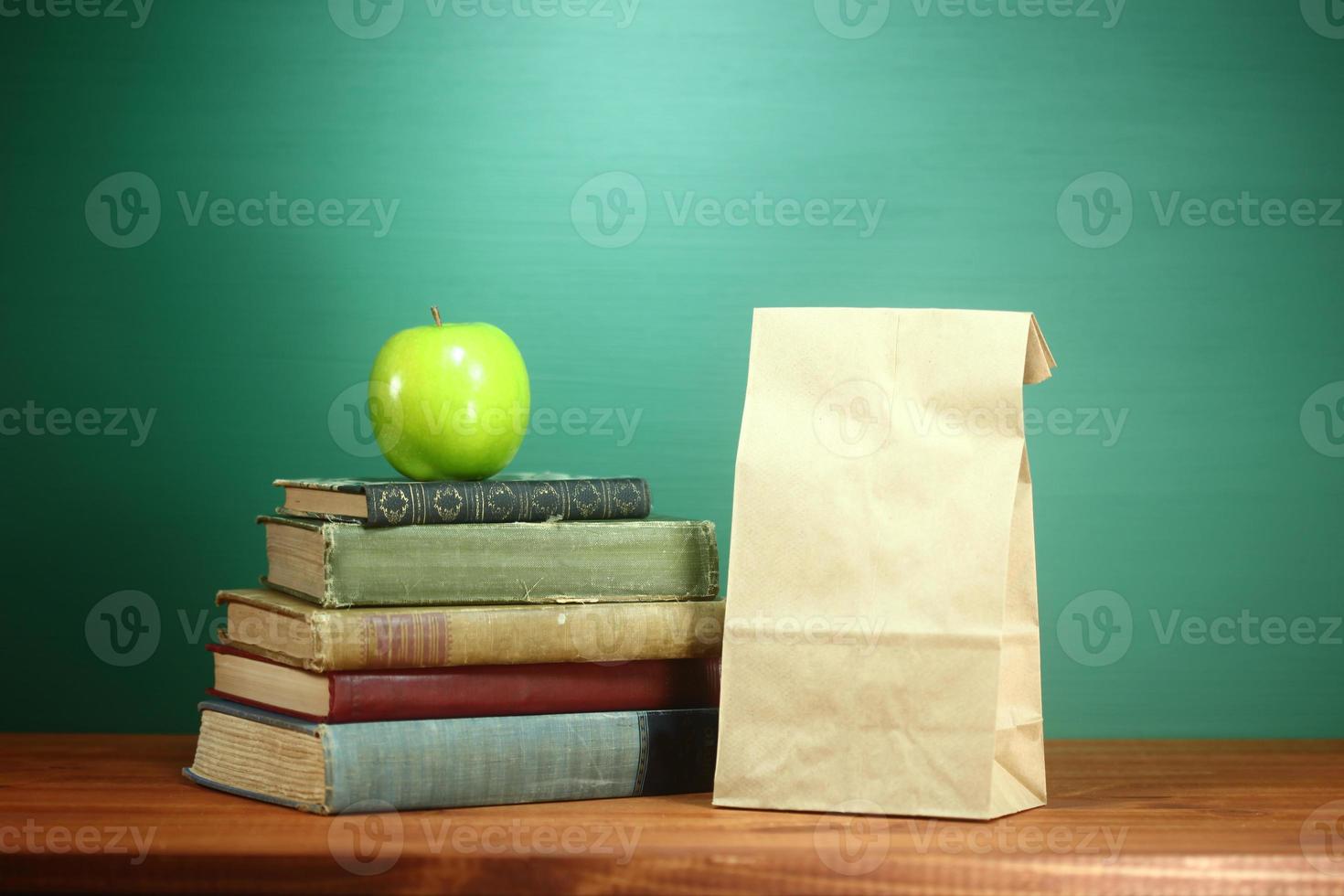 immagine di sfondo a tema verde ritorno a scuola foto