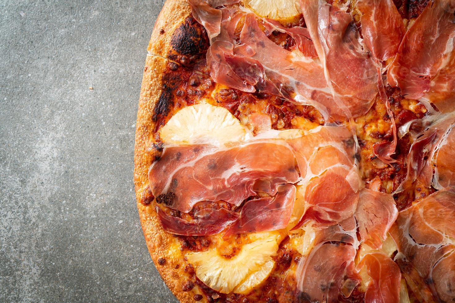 pizza con prosciutto o prosciutto di parma pizza foto