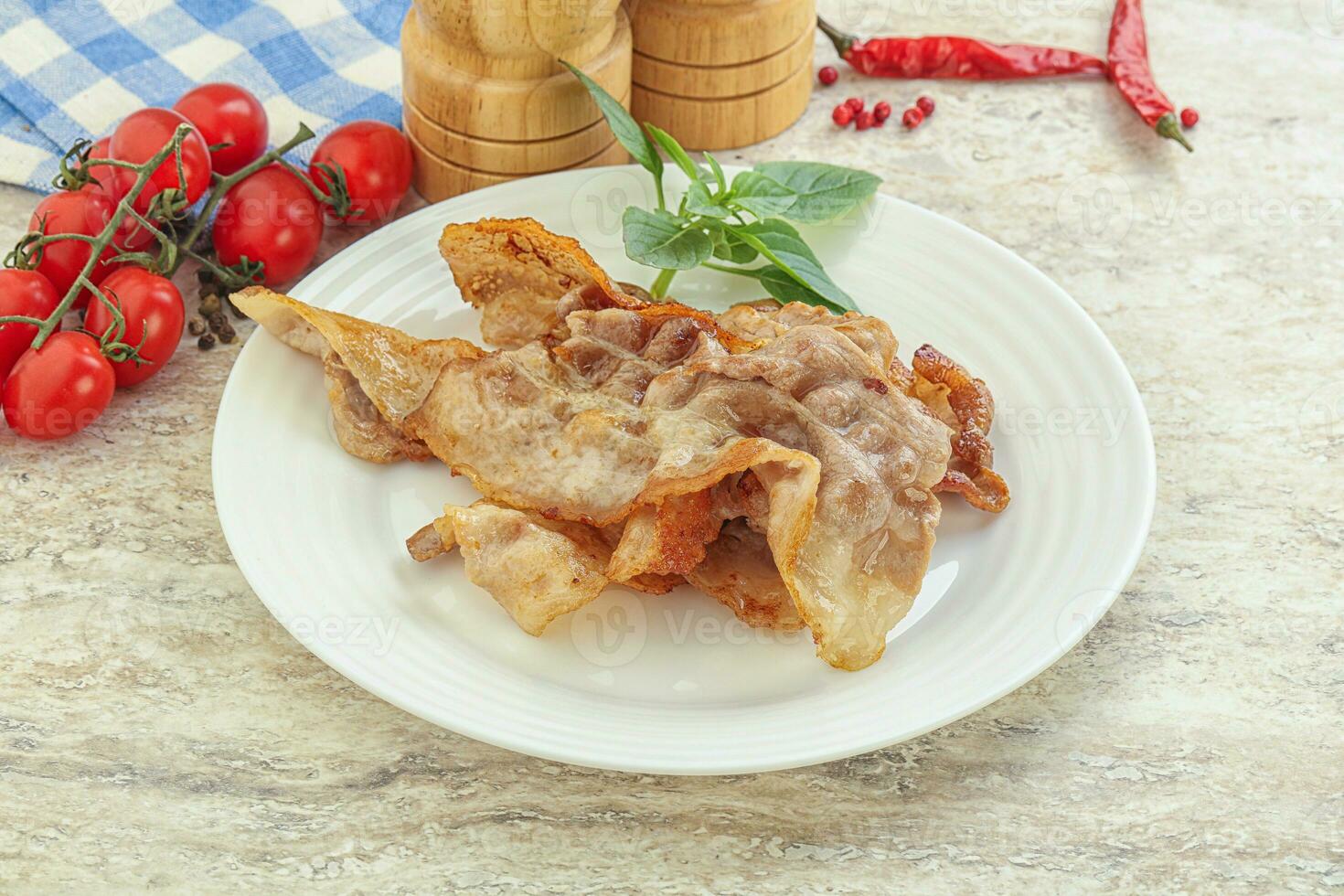 pancetta di maiale fritta a colazione foto