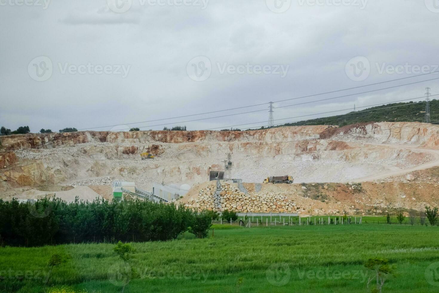 marmo cava estrazione bianca marmo nel Aperto fossa foto