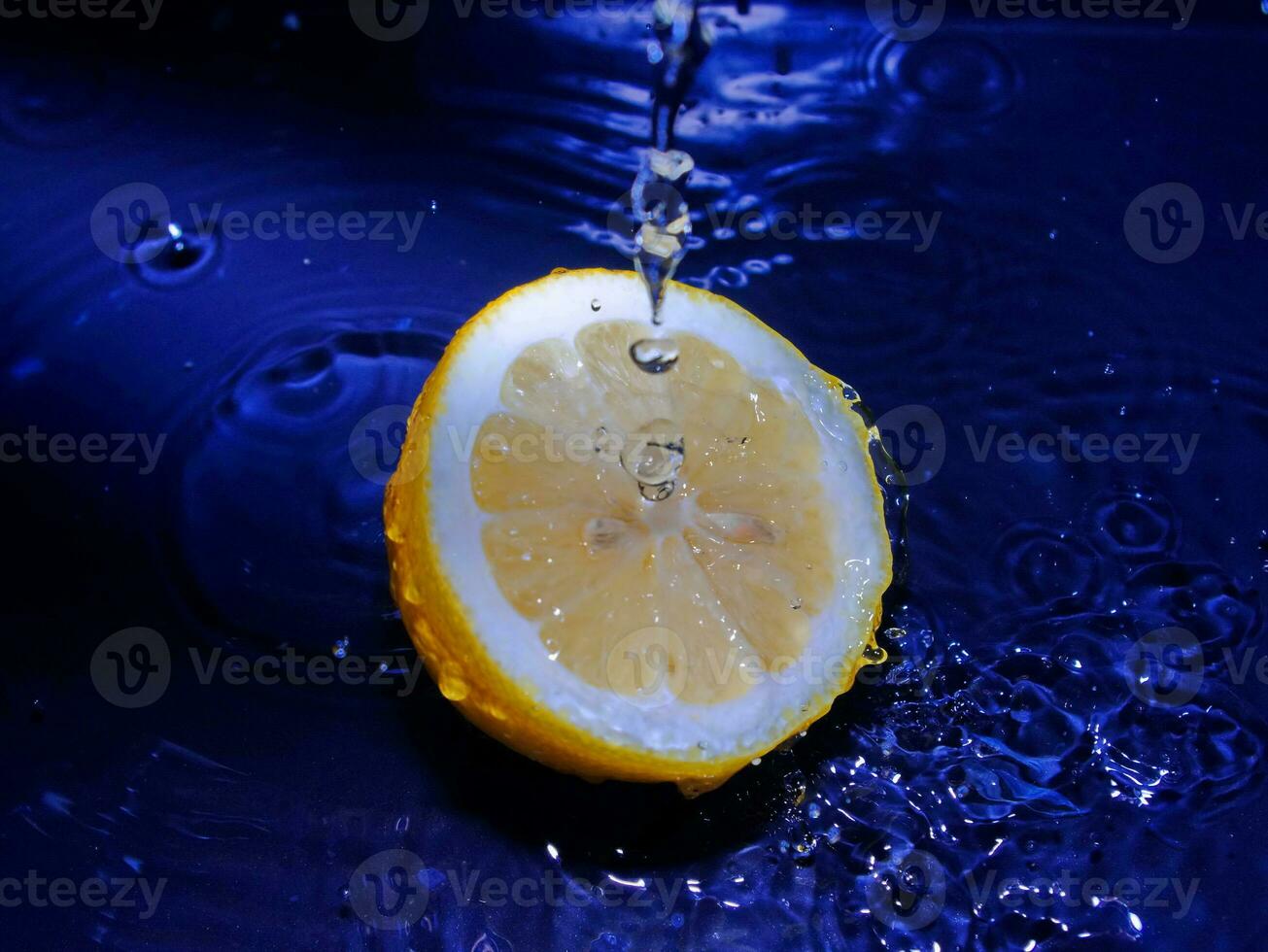 Limone e acqua foto