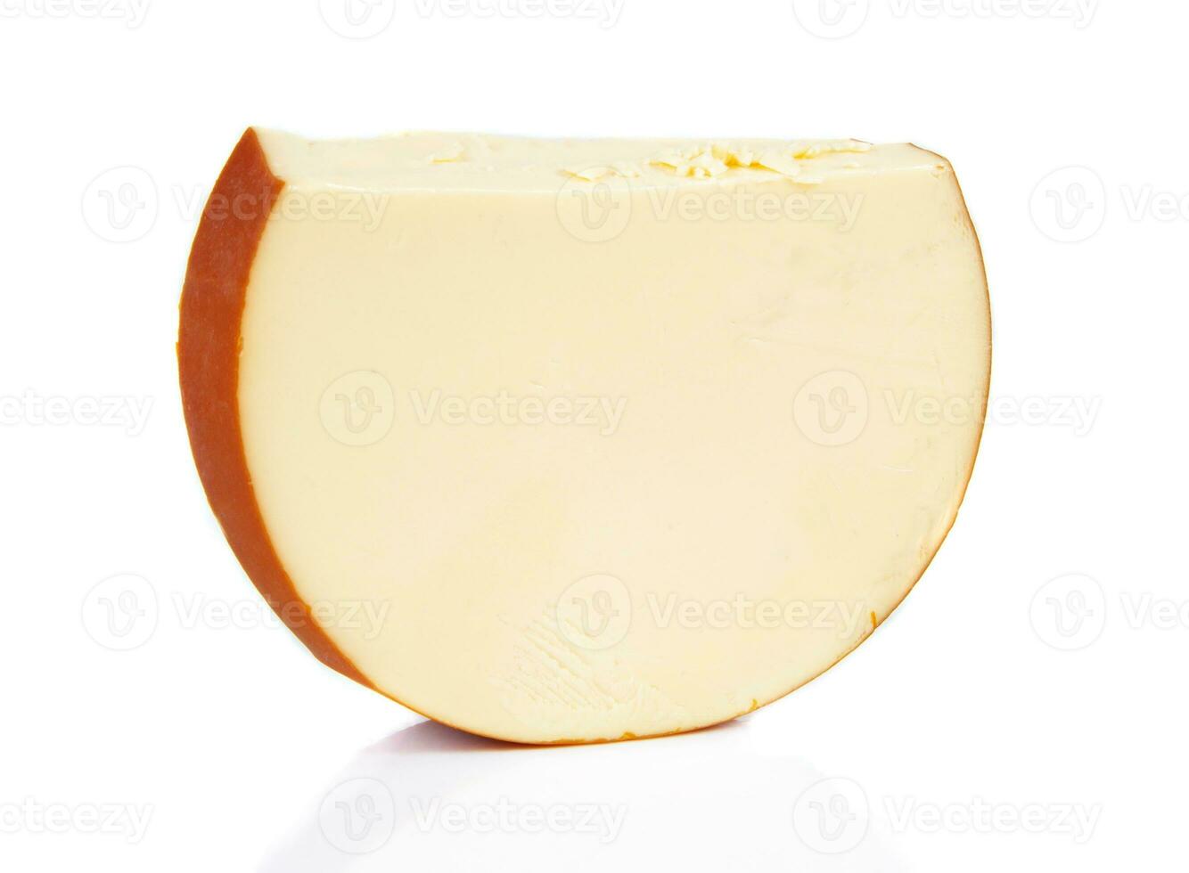 affumicato formaggio su bianca foto