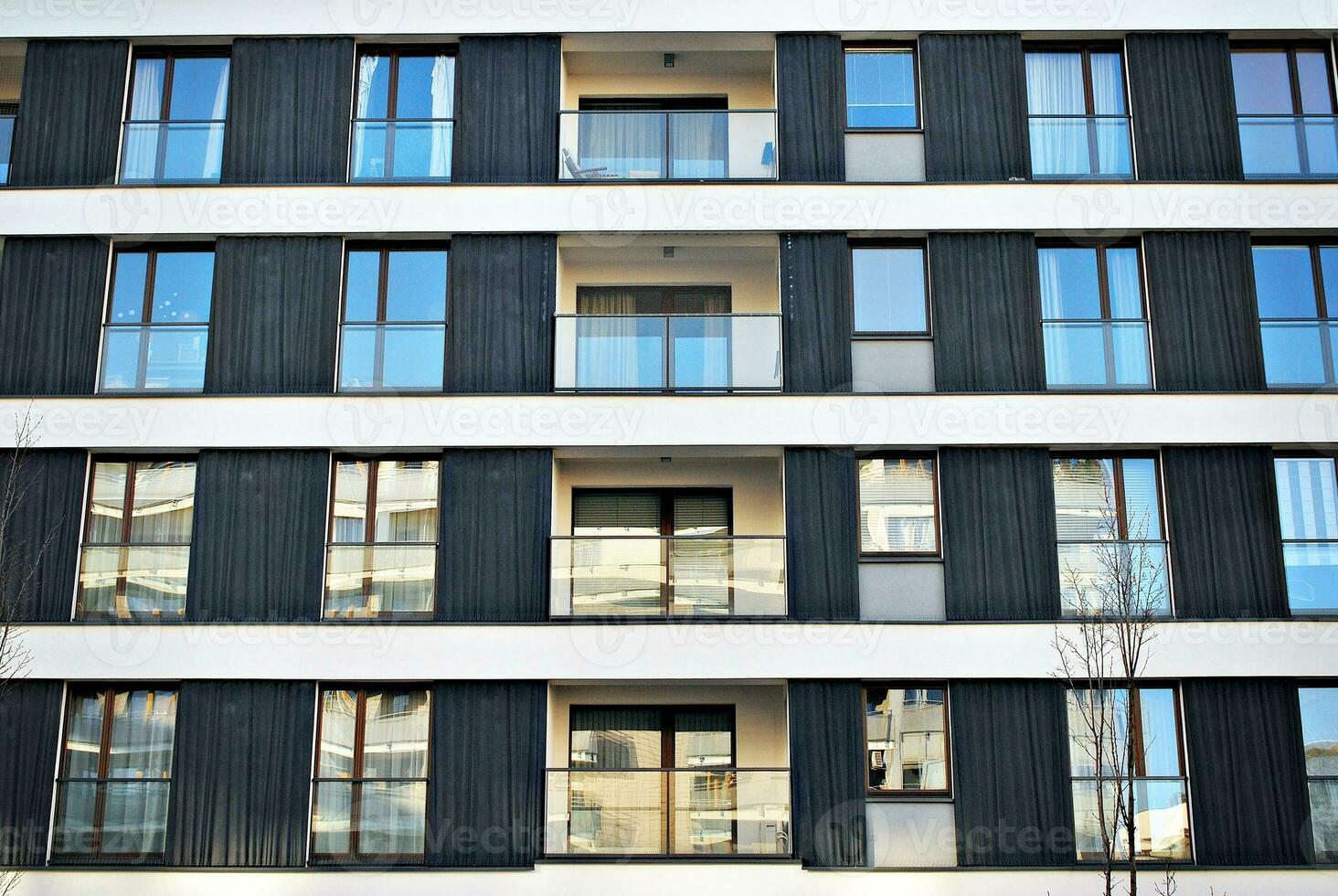 moderno e nuovo appartamento costruzione. a più piani, moderno, nuovo e elegante vivente bloccare di appartamenti. foto