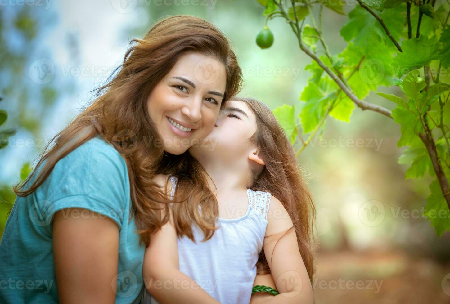 amore di madre e figlia foto