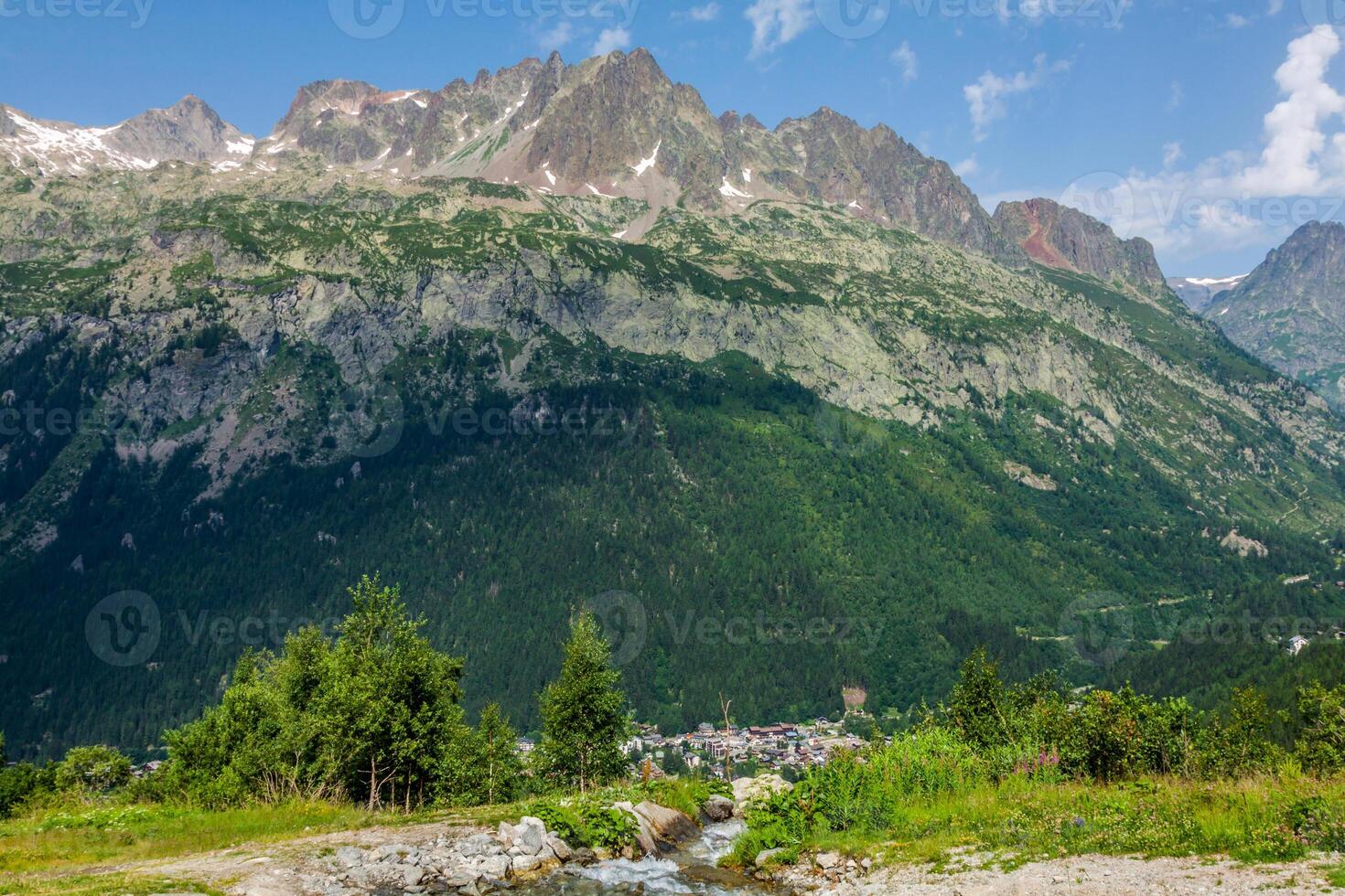 escursioni a piedi per argentiere ghiacciaio con il Visualizza su il massiccio des aiguilles rossetti nel francese Alpi foto