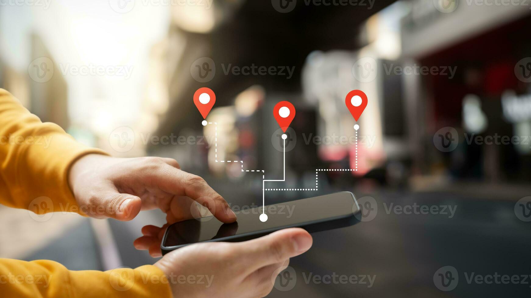 maschio mano utilizzando smartphone GPS navigatore. scoprire nuovo destinazioni. navigare il strade e Esplorare paesaggi urbani con moderno tecnologia, aderire il digitale rivoluzione di viaggio. foto