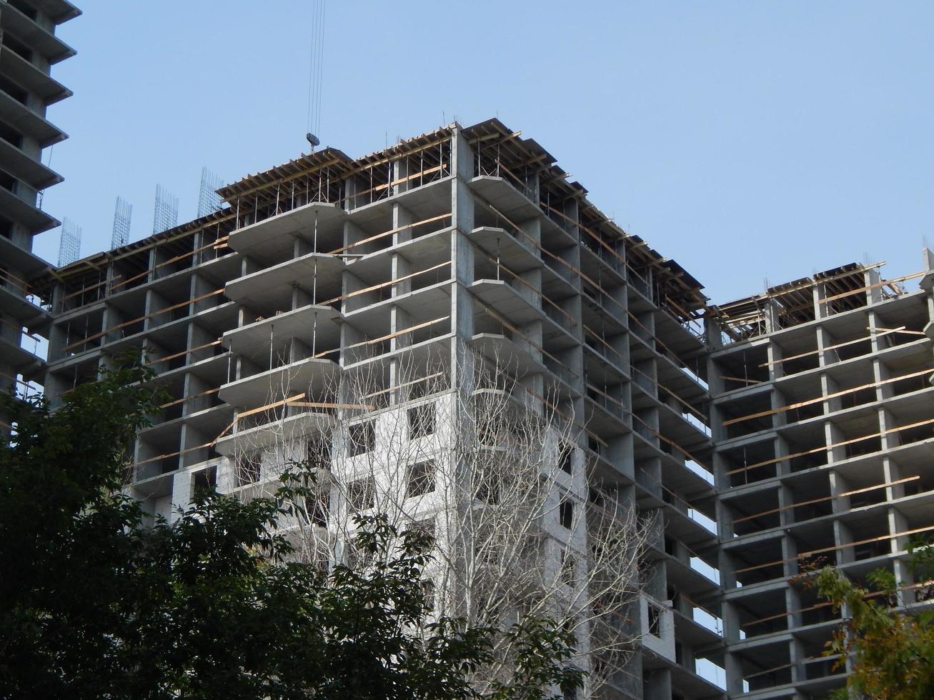 costruzione di un edificio residenziale in un edificio foto