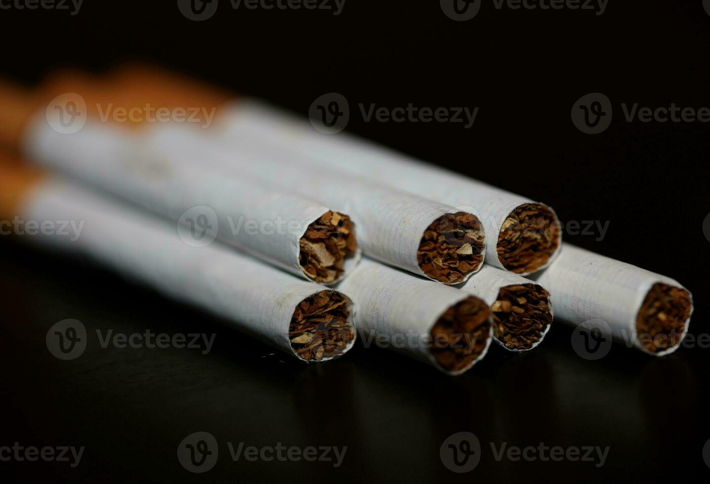 numero di sigarette isolato tabacco Pericolo vicino su smettere fumo cessazione sigaretta cattivo abitudine nicotina drogato grande dimensione alto qualità immediato stampe foto