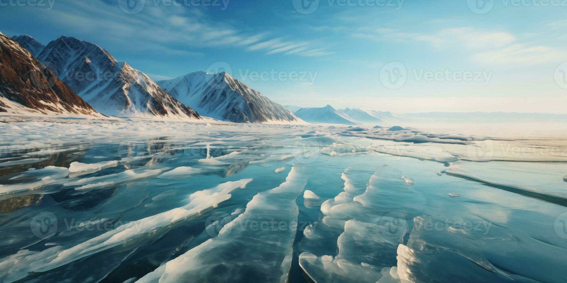 inverno Visualizza di un' grande congelato lago con montagnoso sponde foto