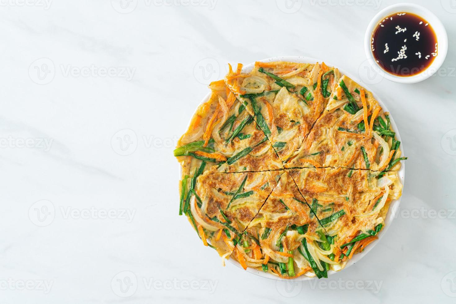 pajeon o pancake coreano o pizza coreana foto