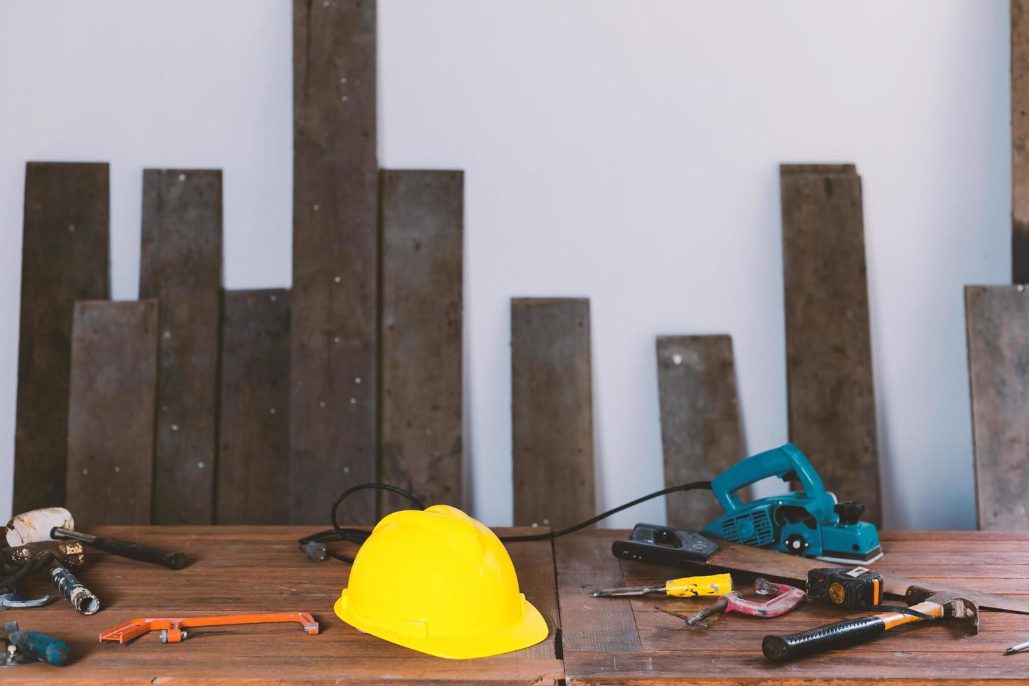 utensili per macchine per la lavorazione del legno in falegnameria foto