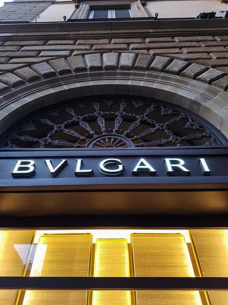 firenze, italia, 18 settembre 2016 - dettaglio del negozio bulgari a firenze, italia. bulgari è un marchio italiano di gioielli e beni di lusso fondato nel 1884 a roma. foto