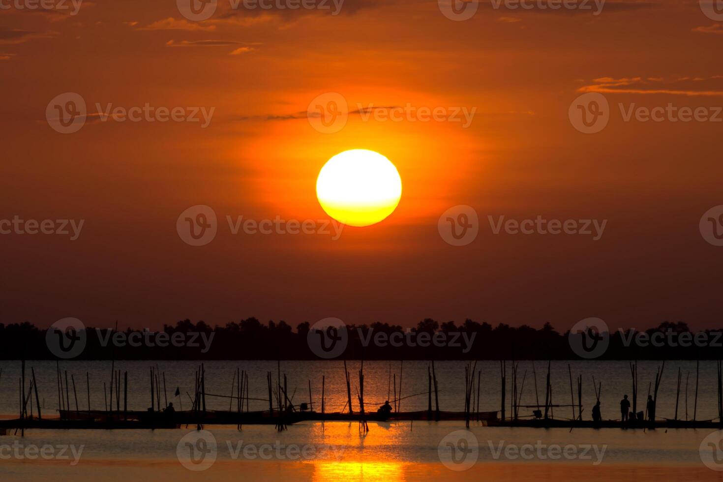 grande sole a il lago foto