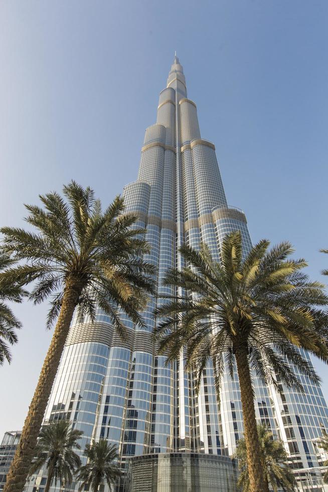 dubai, Emirati Arabi Uniti, 7 maggio 2015 - vista al burj khalifa a dubai. questo grattacielo è la struttura artificiale più alta mai costruita, a 828 m. foto