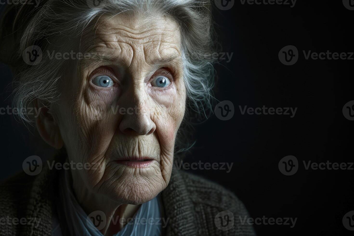 ai generato vicino su ritratto di un' riflessivo nonna. ai generato foto