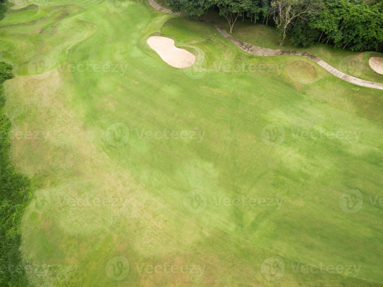 veduta aerea del bellissimo campo da golf foto