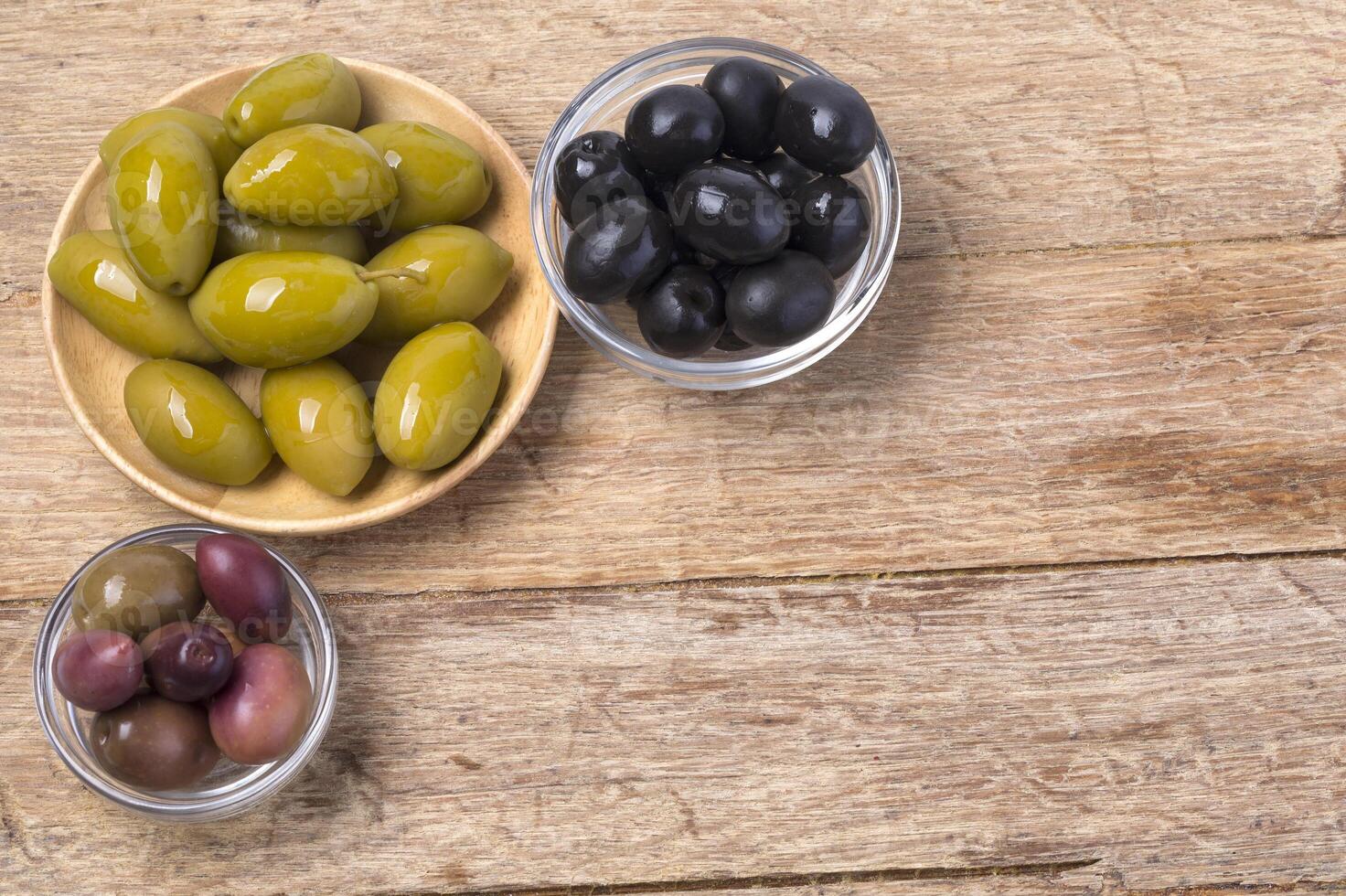 il verde e nero olive foto