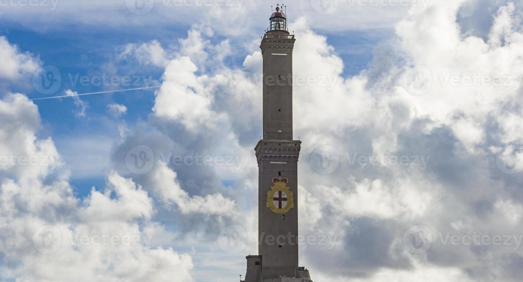 faro di genova in italia foto