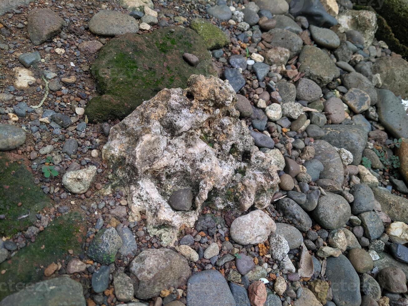 vicino su Visualizza di il strano fantasia sfondo di montagna rocce prese mentre in viaggio nel sulawesi, Indonesia foto