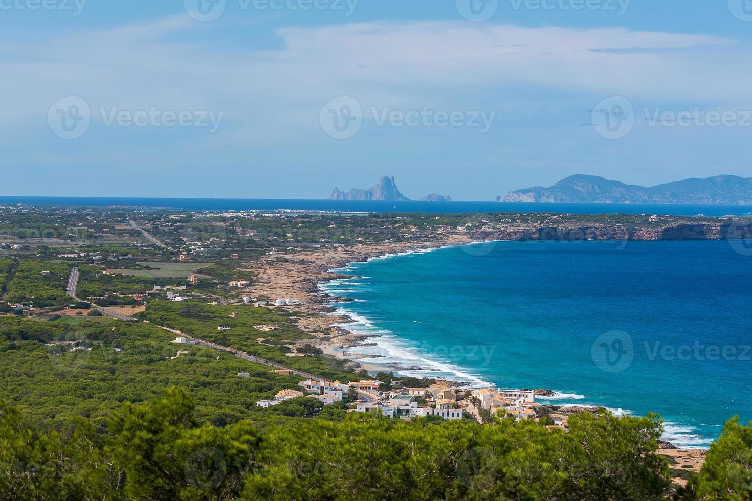 Vista dell'isola di formentera nelle isole baleari in spagna foto