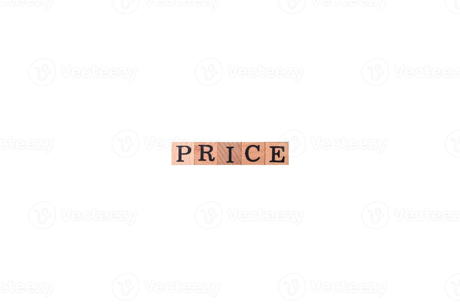 il iscrizione prezzo ispezione fatto di di legno cubi su un' pianura sfondo foto