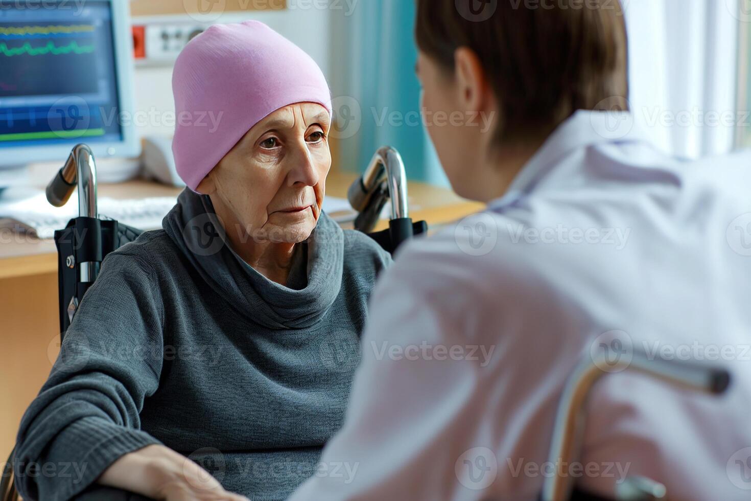 ai generato anziano donna consultare con medico di trattamento e dando speranza. donna custode nel bianca cappotto supporto incoraggiando vecchio persona. mondo cancro giorno concetto. foto