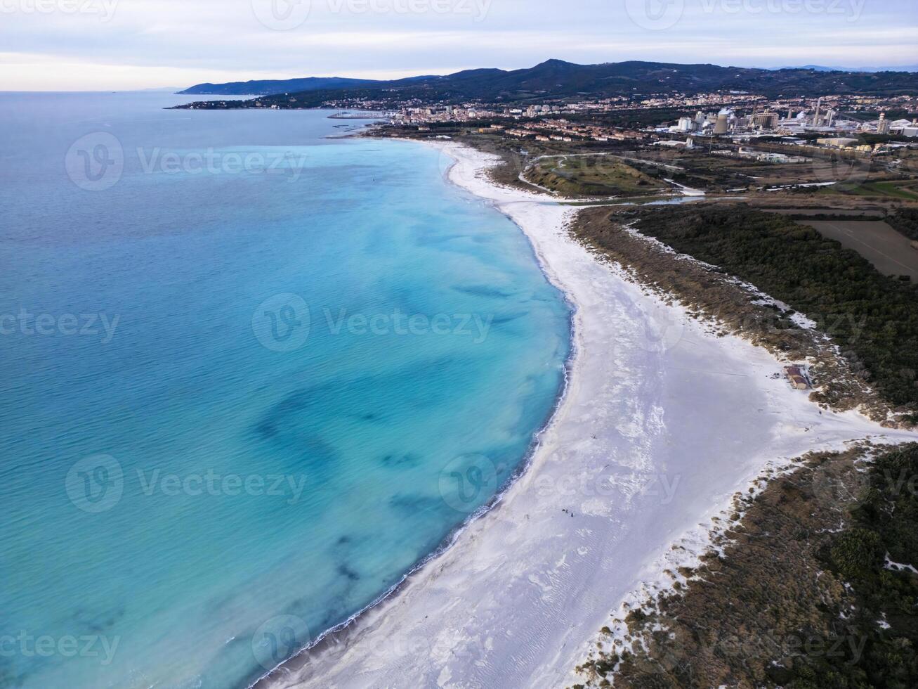 aereo Visualizza di il bianca spiagge di rosignano Toscana Italia foto