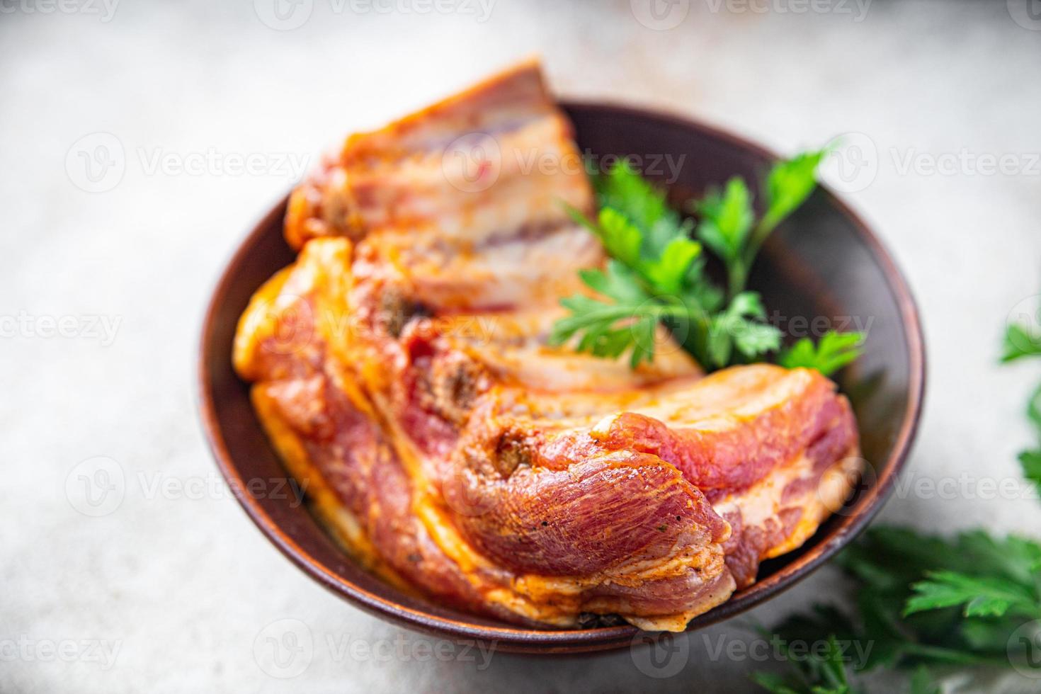 costolette crude carne fresca maiale paprika pasto foto