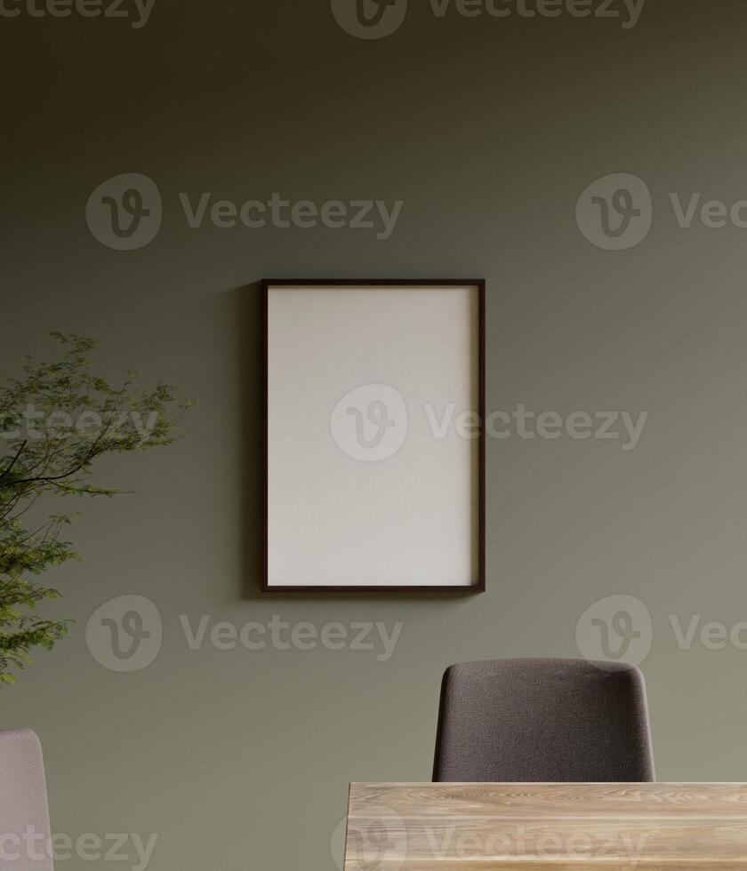 semplice e estetico buio di legno telaio modello manifesto sospeso su il verde parete nel il cenare camera foto