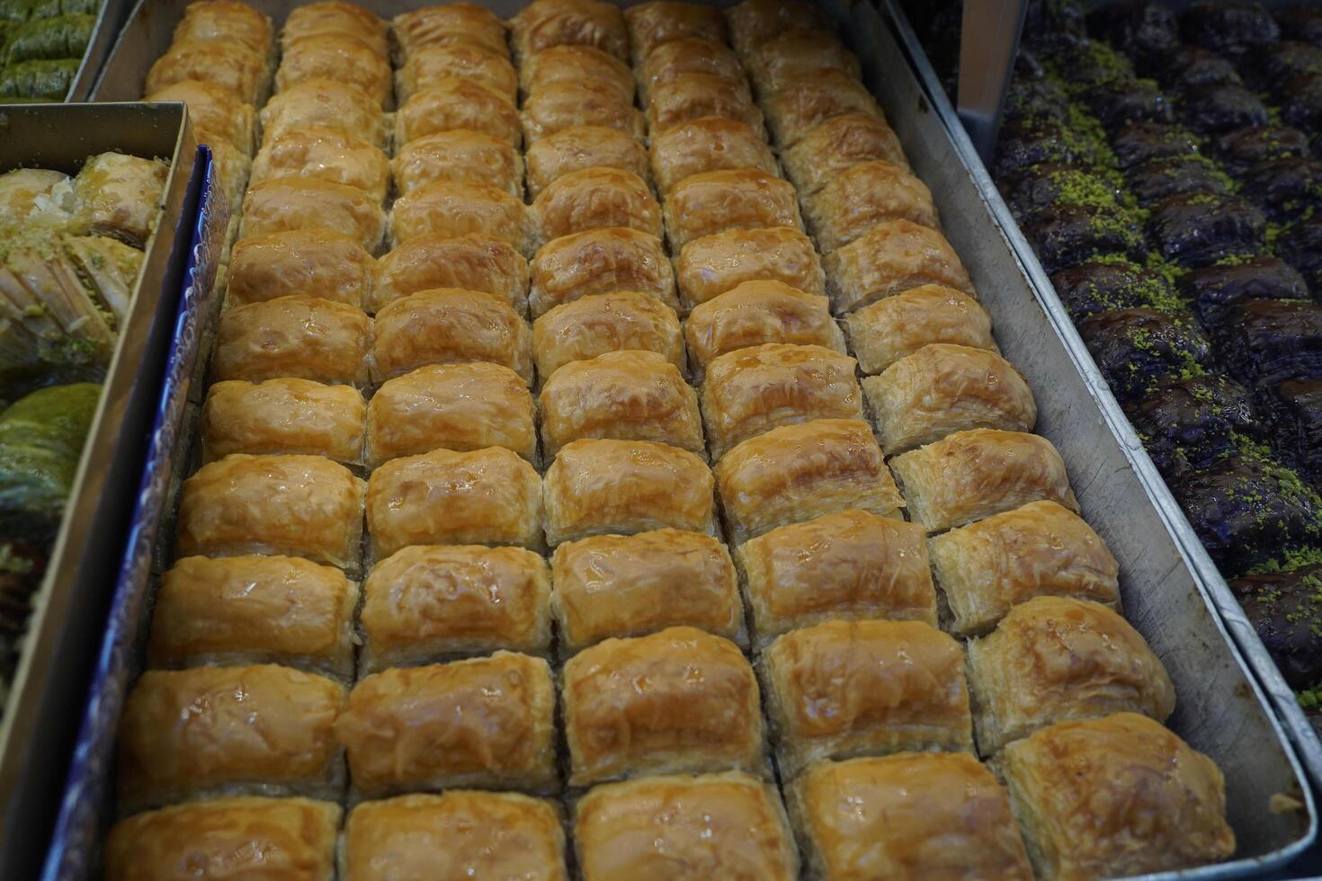 Turco baklava con pistacchio tradizionale ottomano caramella dolce foto