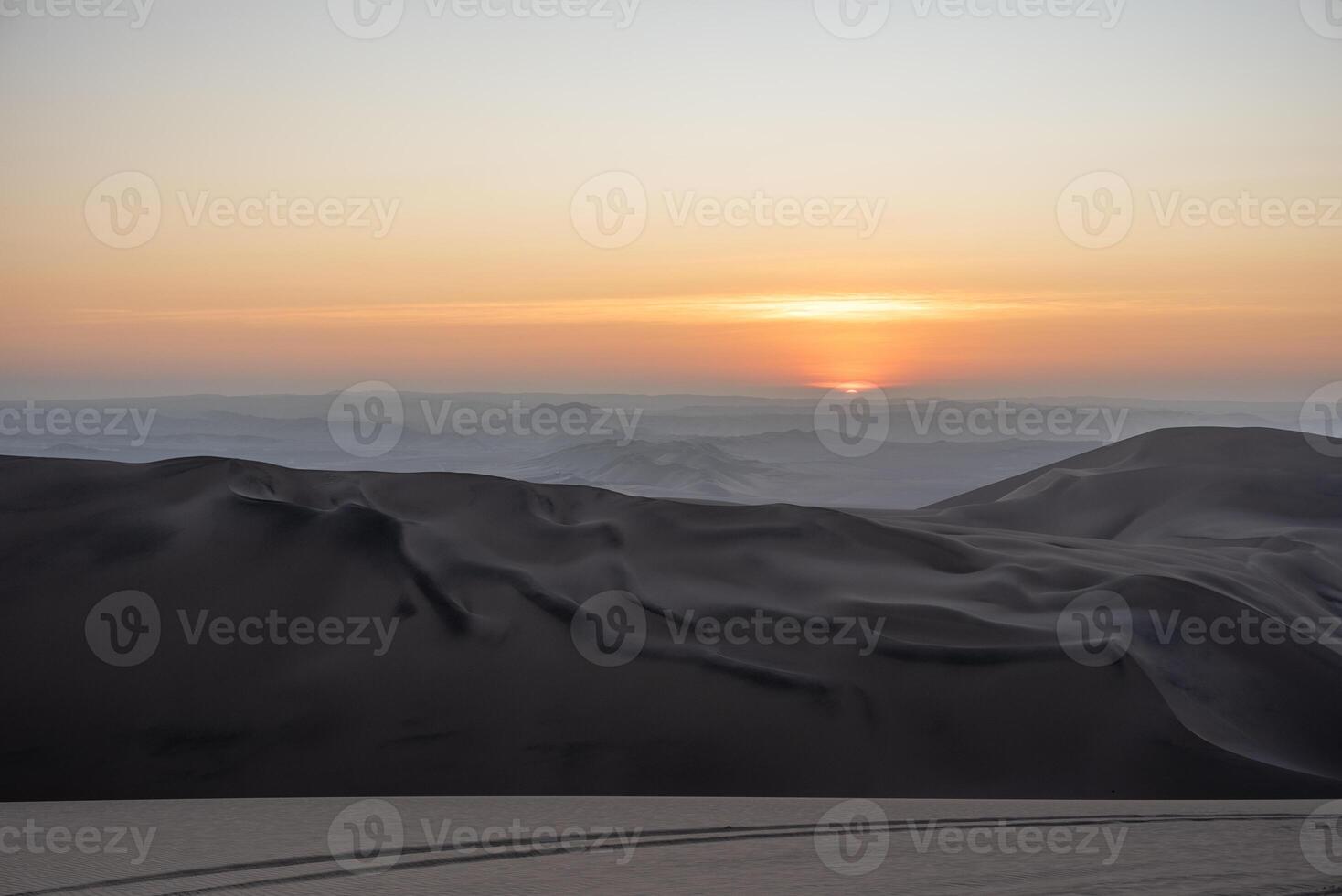 2023 8 13 Perù tramonto nel il deserto 4 foto