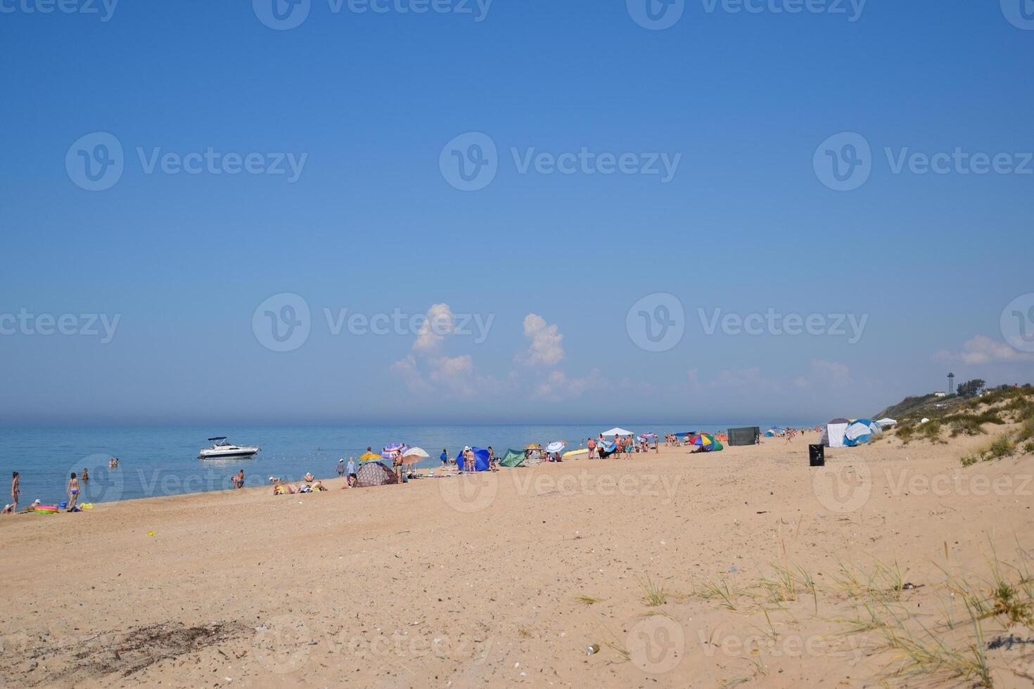 spiaggia nel blagoveschenskaya su il nero mare, krasnodar territorio foto