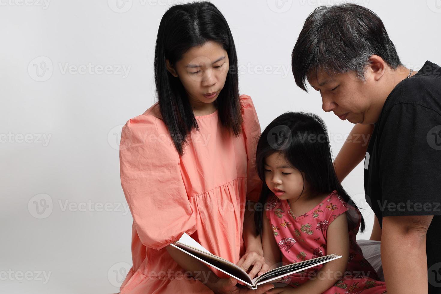 famiglia asiatica carina foto