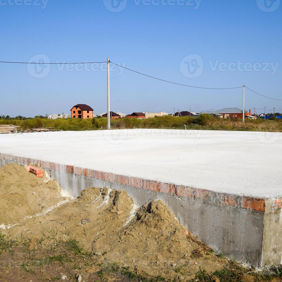 pieno fondazione di il Casa e piani. casa costruzione. foto