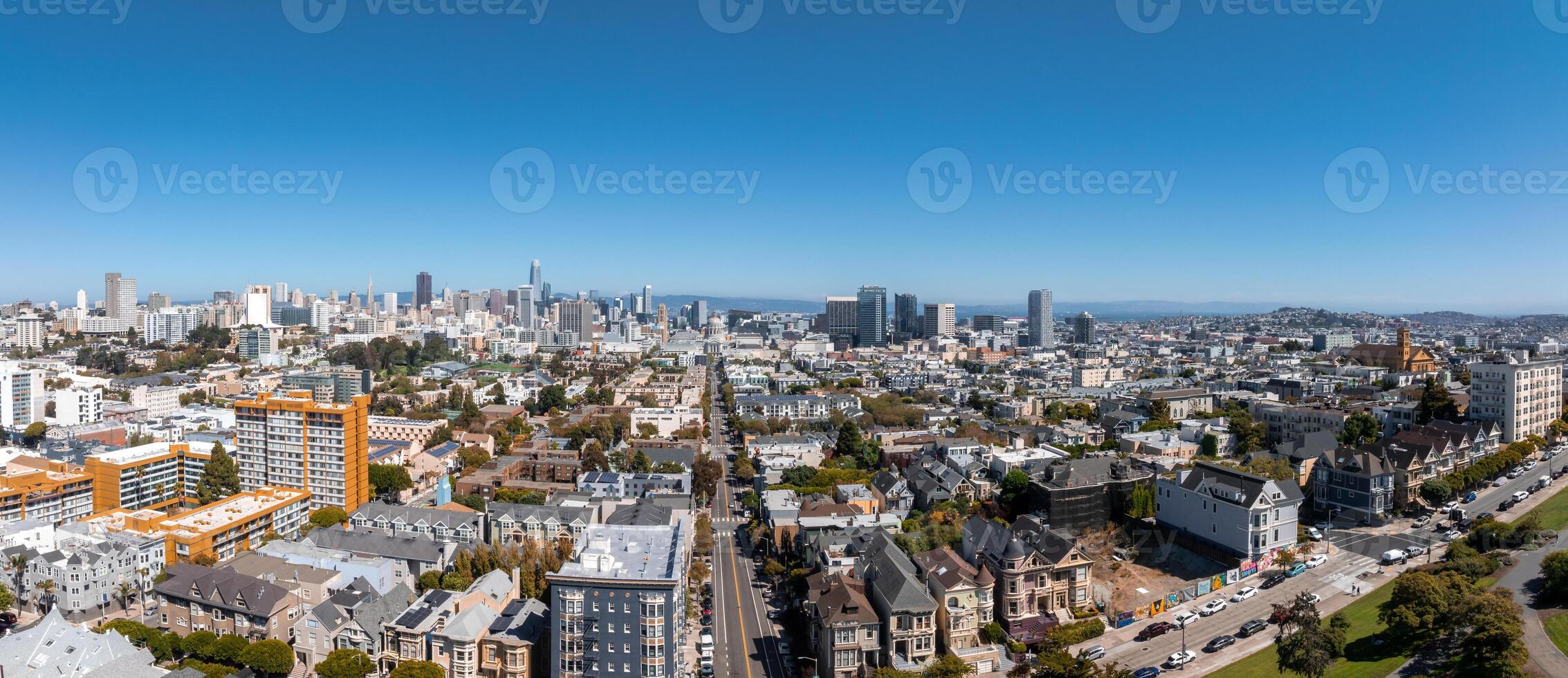 aereo Visualizza di il san Francisco città sala su un' soleggiato giorno foto