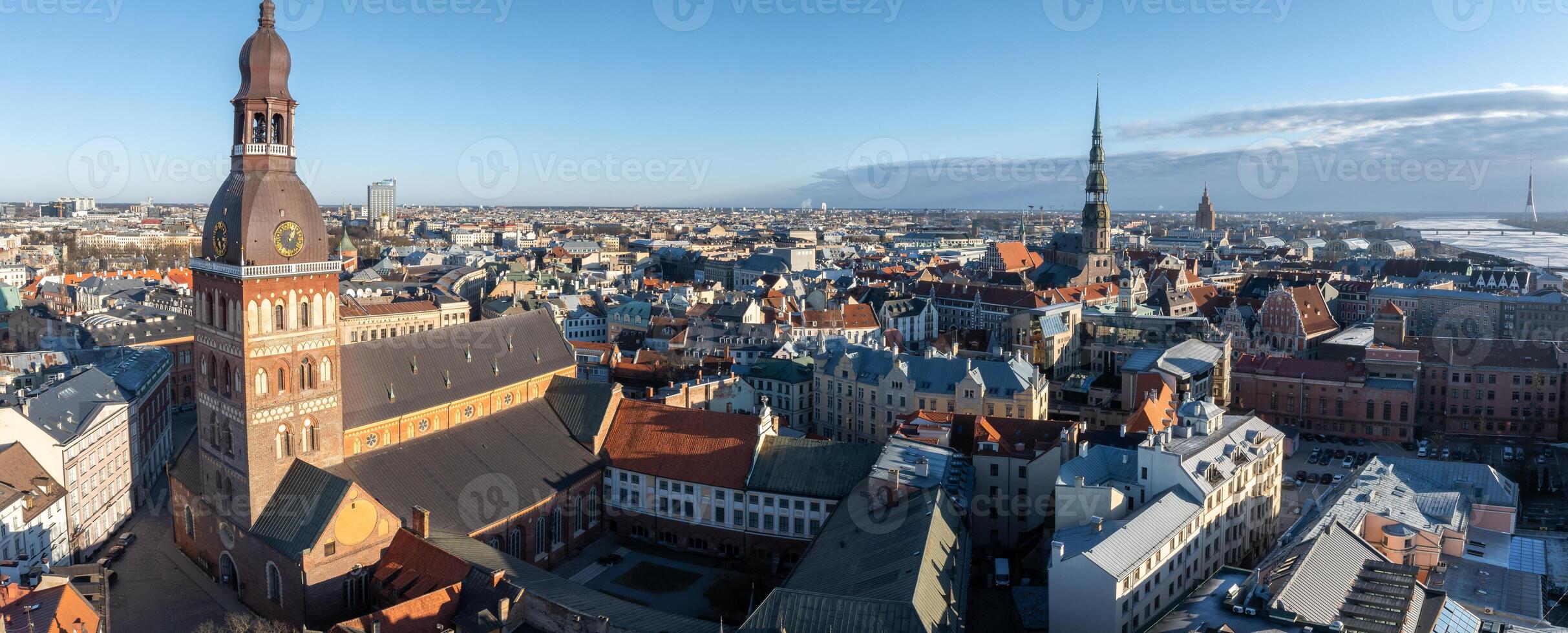 aereo Visualizza di il Natale mercato nel riga. foto