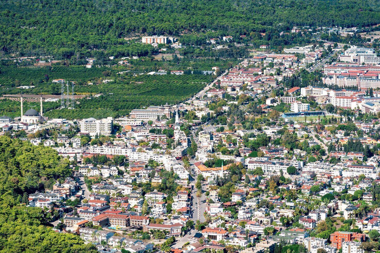 superiore Visualizza di urbano quarti e suburbano i campi nel bellissimo valle nel kemer, tacchino foto