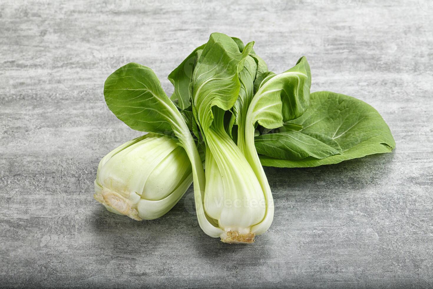 asiatico cucina fresco crudo insalata pak choi foto