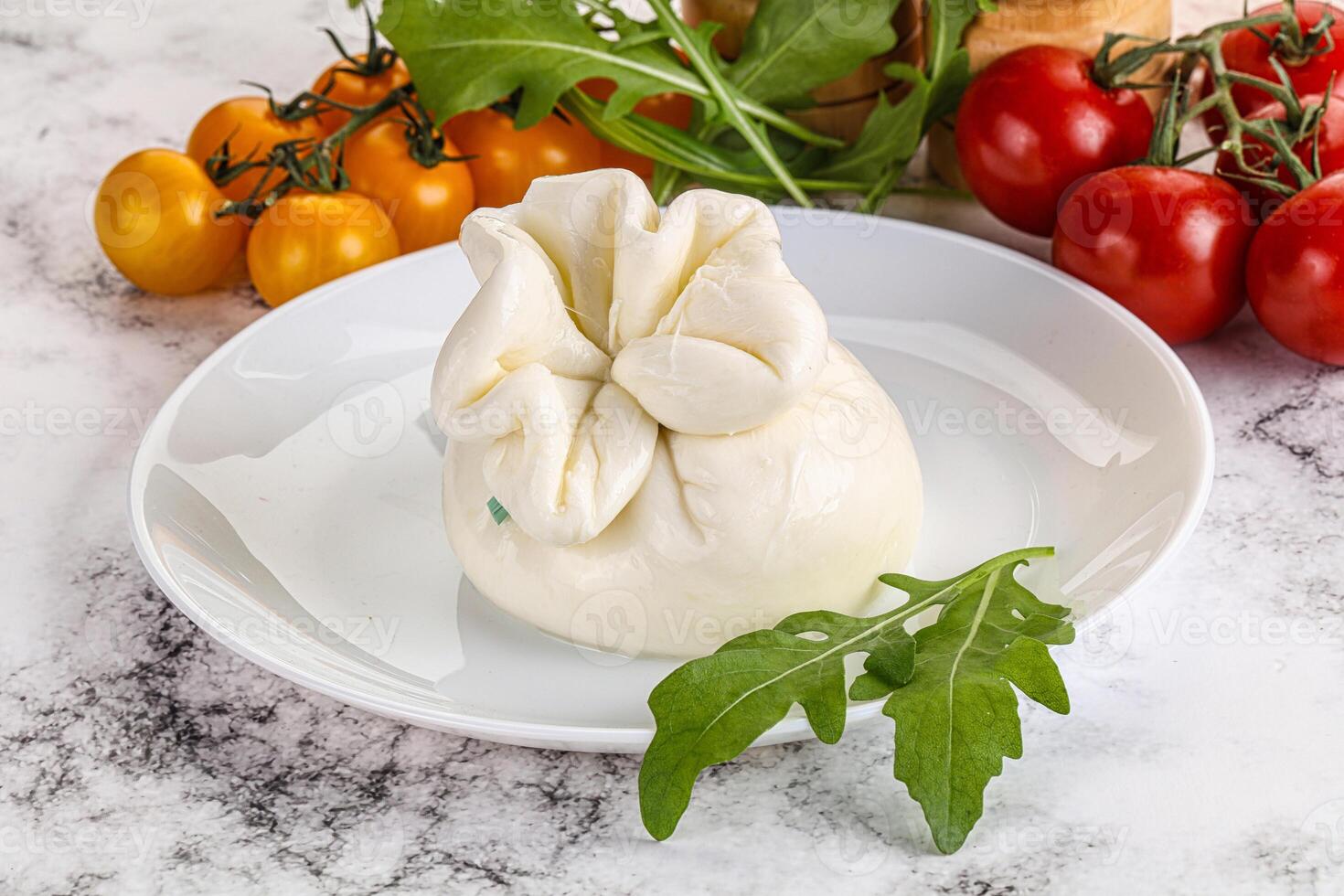 cremoso italiano tradizionale burrata formaggio foto