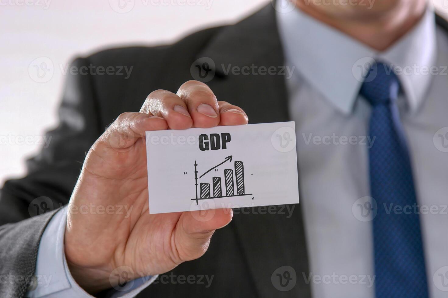 avvicinamento su uomo d'affari Tenere un' carta con testo PIL, attività commerciale concetto foto