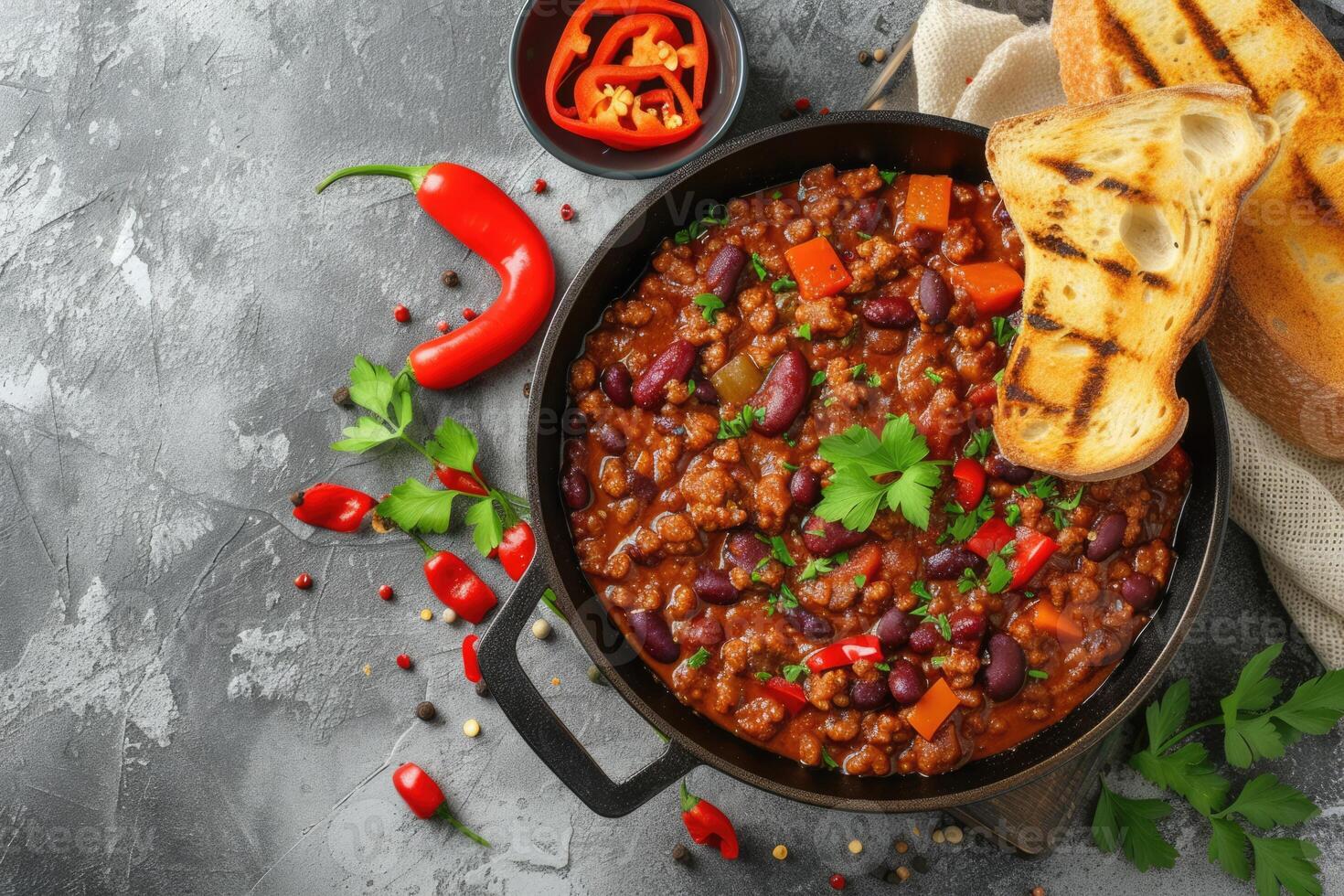 ai generato messicano caldo chili con carne, fagioli, tritato carne e verdure stufato nel pomodoro salsa foto