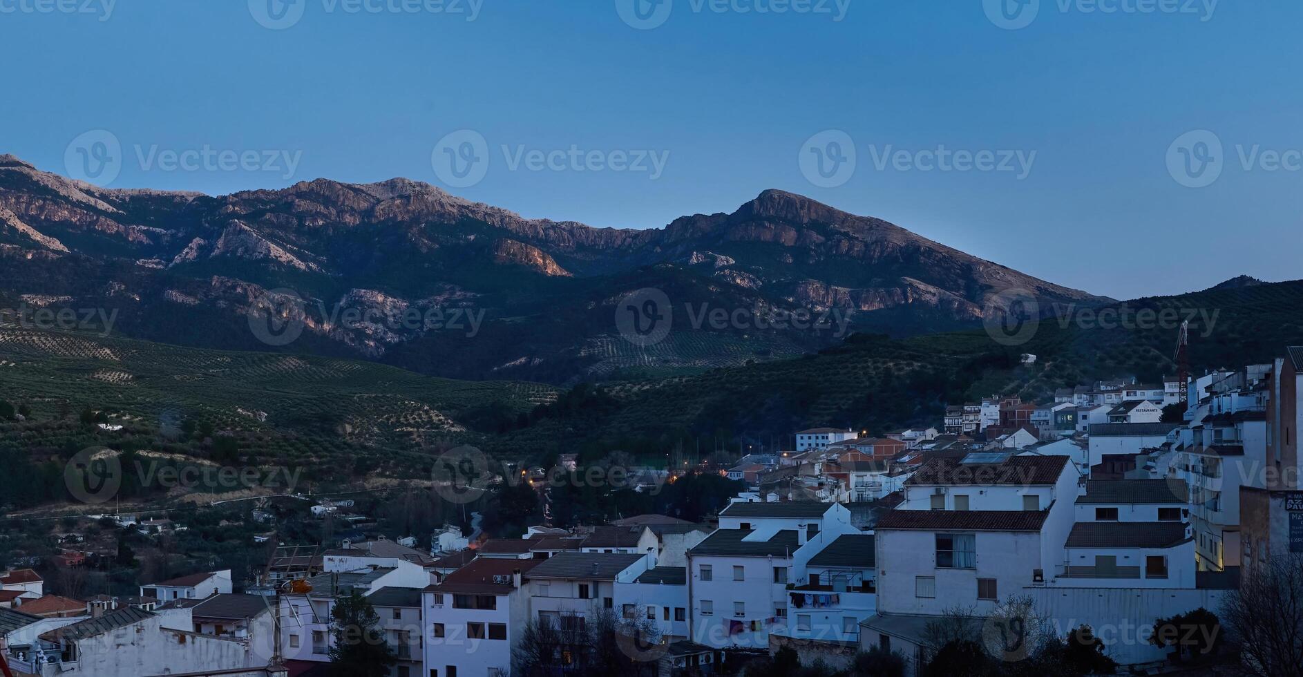 un' bellissimo medievale storico città nel il pirenei - quesada nel il Provincia di jaen. andalusia. Spagna. iberico isola foto