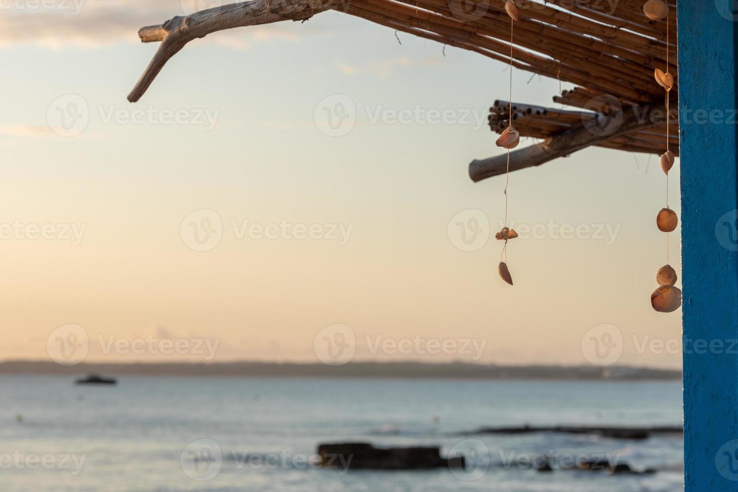 tramonto a arenals, costa a formentera nelle isole baleari in spagna foto