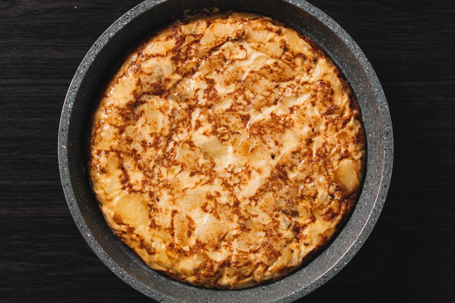 tortilla de patatas, piatto tipico spagnolo foto