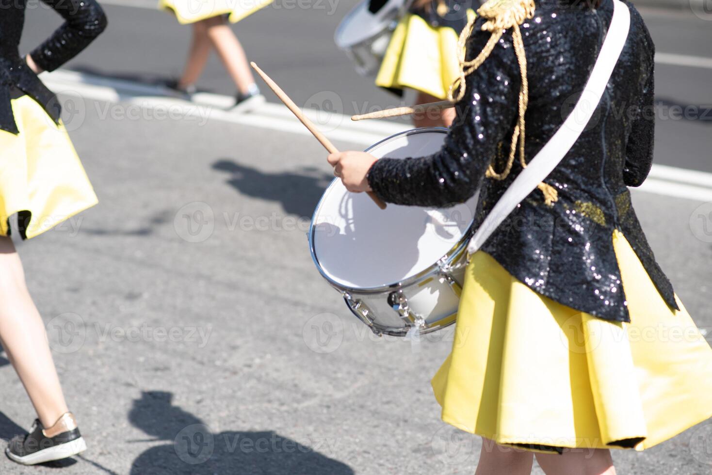 strada promozione di il majorette di il Festival primavera. foto