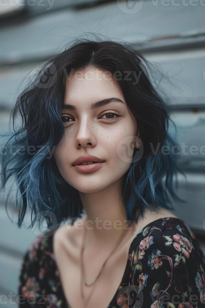 ai generato esotico eleganza. russo misto orientale donna con Impressionante nero e blu capelli, Marrone occhi, e influente presenza come un' modello e influencer. foto